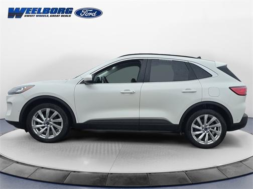 2022 Ford Escape TITANIUM
