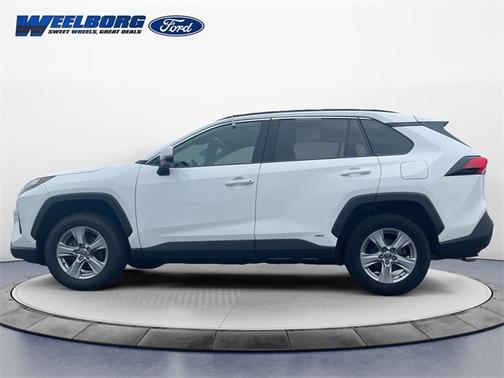 2022 Toyota RAV4 XLE