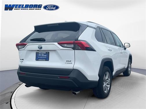 2022 Toyota RAV4 XLE