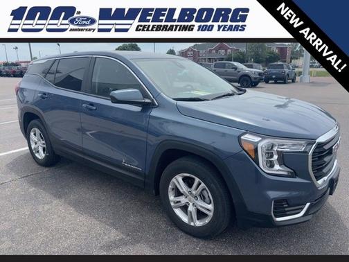 Metallic 2024 GMC Terrain SLE