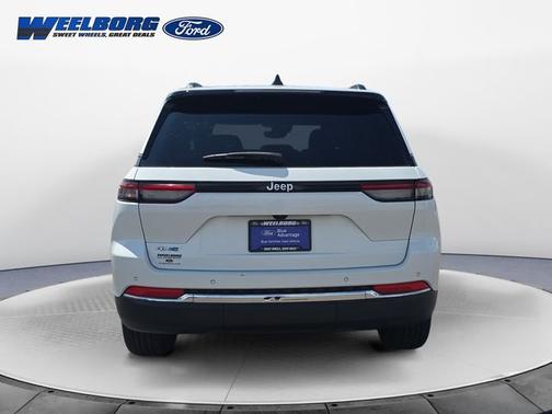 Bright White Clearcoat 2024 Jeep Grand Cherokee 4xe BASE