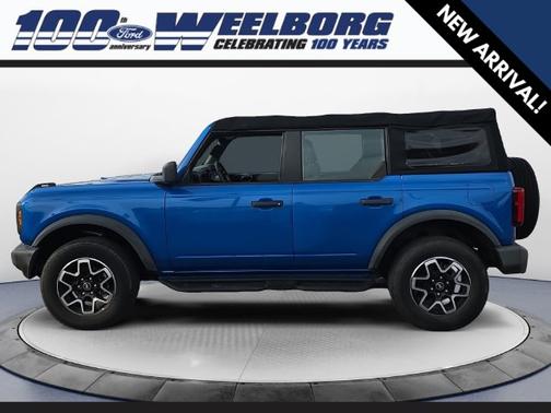 VELOCITY BLUE METALLIC 2022 Ford Bronco BASE