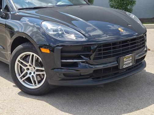 2021 Porsche Macan Base