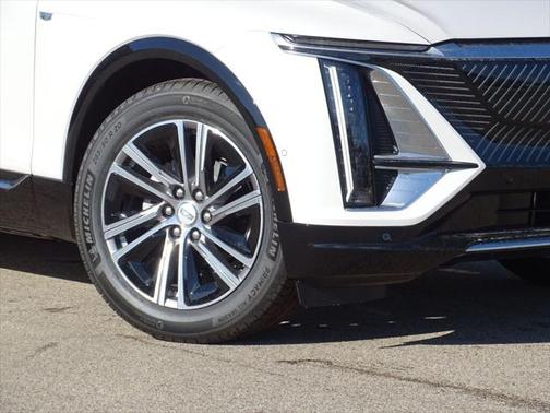 2025 Cadillac LYRIQ Luxury w/1SC