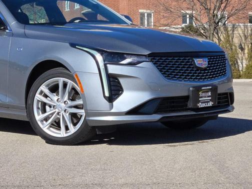 2023 Cadillac CT4 Luxury