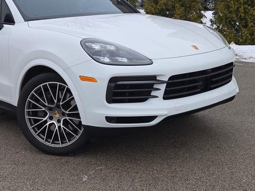 2023 Porsche Cayenne Platinum Edition