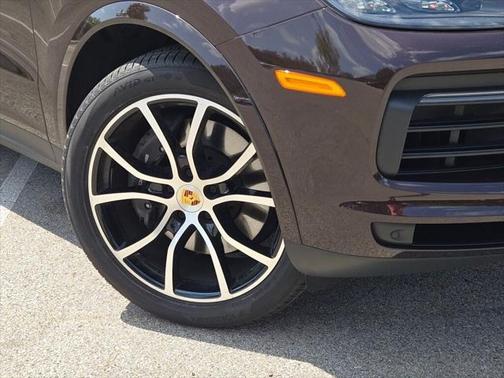 2021 Porsche Cayenne Base