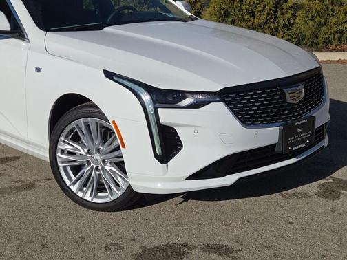 2026 Cadillac CT4 Premium Luxury RWD