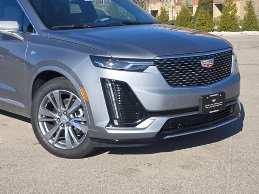 2025 Cadillac XT6 Premium Luxury FWD