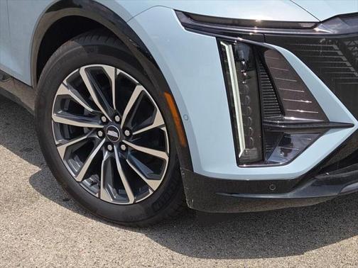 2025 Cadillac LYRIQ Sport w/1SJ