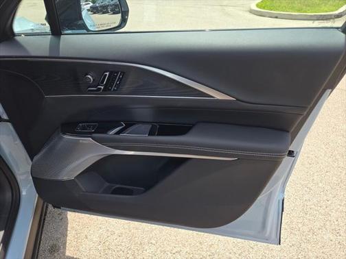 2025 Cadillac LYRIQ Sport w/1SJ
