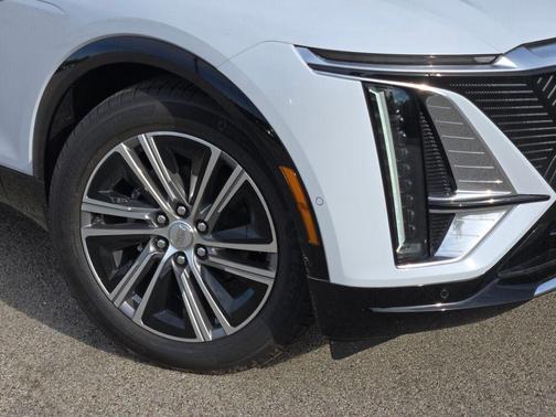 2026 Cadillac LYRIQ Premium Luxury