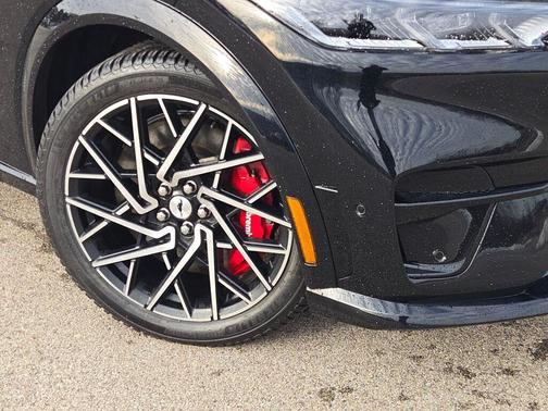 2022 Ford Mustang Mach-E GT