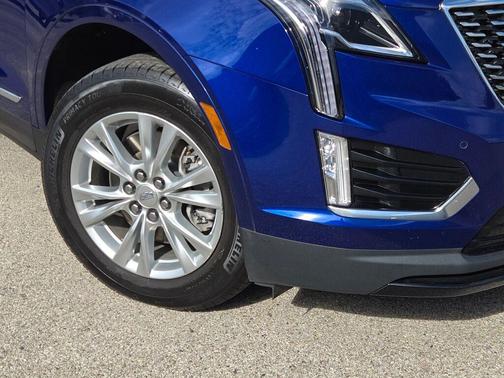 2023 Cadillac XT5 Luxury