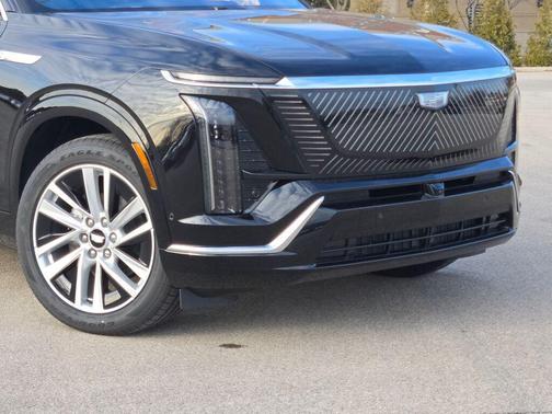 2026 Cadillac VISTIQ Luxury