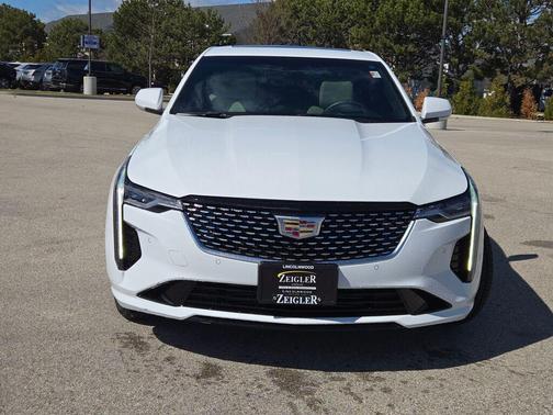 2023 Cadillac CT4 Premium Luxury