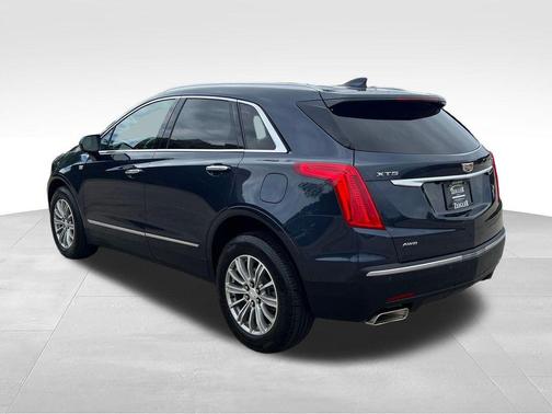 Harbor Blue Metallic 2018 Cadillac XT5 Luxury