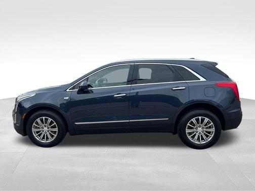 Harbor Blue Metallic 2018 Cadillac XT5 Luxury
