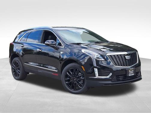 Stellar Black Metallic 2025 Cadillac XT5 Luxury