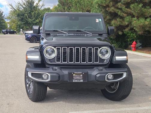 2024 Jeep Wrangler 4-Door Sahara 4x4