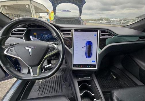 2016 Tesla Model S 90D