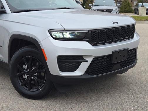 2024 Jeep Grand Cherokee Altitude