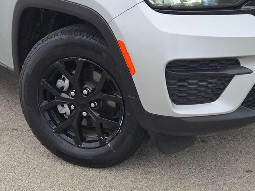 2024 Jeep Grand Cherokee Altitude