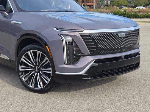 2026 Cadillac VISTIQ Premium Luxury