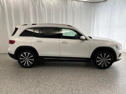 Polar White 2023 Mercedes-Benz GLB 250 Base