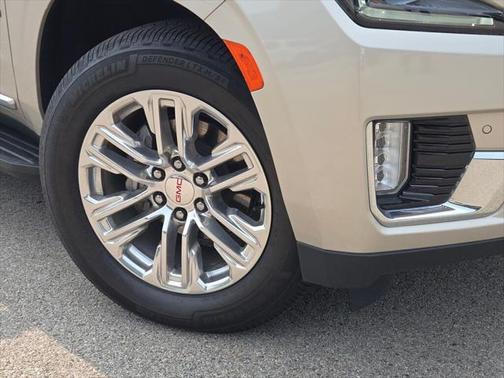 2021 GMC Yukon XL SLT
