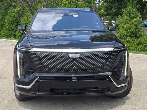 2026 Cadillac VISTIQ Luxury