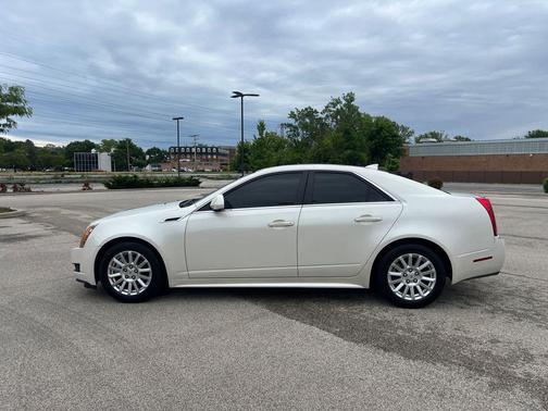 White Diamond Clearcoat 2013 Cadillac CTS Luxury