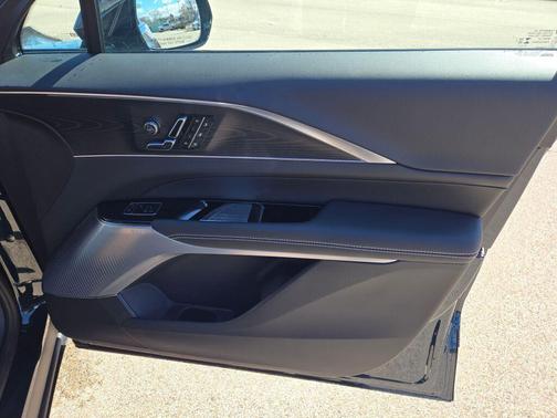 2026 Cadillac LYRIQ Premium Luxury