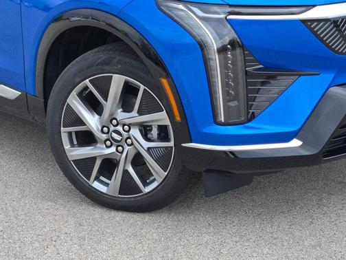 Coastal Blue Metallic 2026 Cadillac OPTIQ Luxury