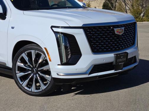 2026 Cadillac Escalade Luxury