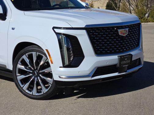 2026 Cadillac Escalade Luxury