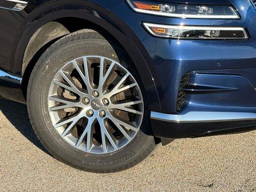 2024 Genesis GV80 2.5T