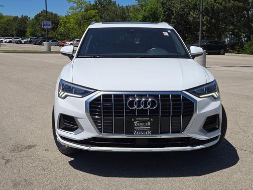 Ibis White 2023 Audi Q3 Premium 40 TFSI quattro Tiptronic