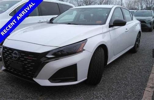 2023 Nissan Altima SR FWD