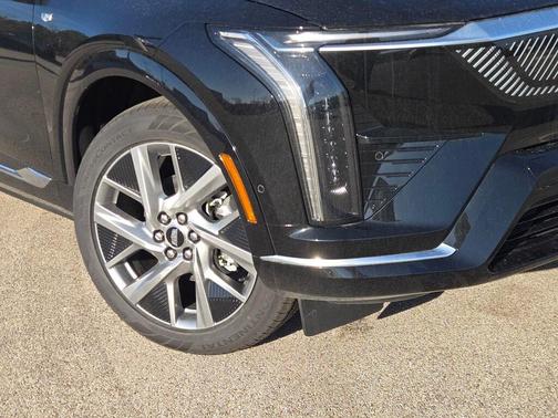 2026 Cadillac OPTIQ Luxury