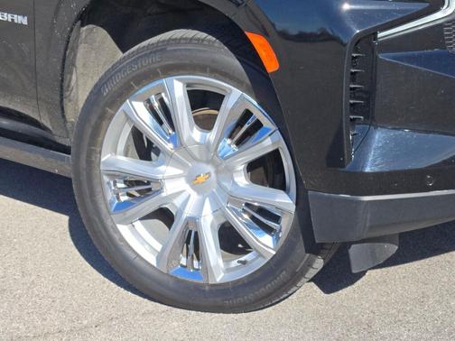 2023 Chevrolet Suburban 4WD High Country