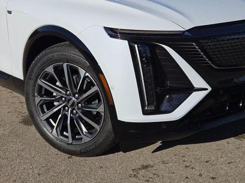 2026 Cadillac LYRIQ Premium Sport