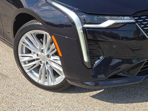 2020 Cadillac CT4 Premium Luxury