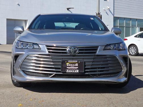 2019 Toyota Avalon XLE