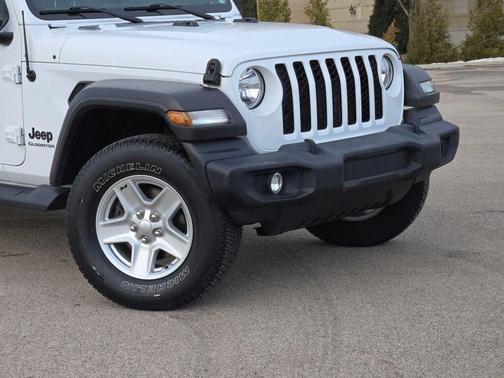 2020 Jeep Gladiator Sport S