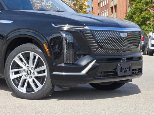 2026 Cadillac VISTIQ Luxury