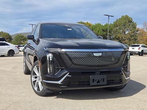 2026 Cadillac VISTIQ Luxury