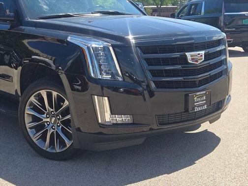 2020 Cadillac Escalade Luxury