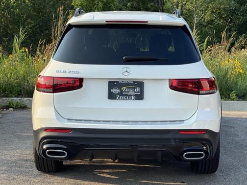 2023 Mercedes-Benz GLB 250 Base