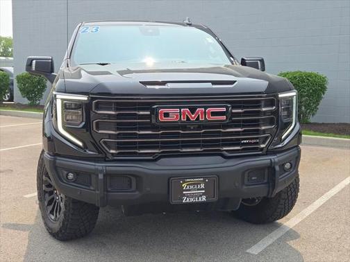 2023 GMC Sierra 1500 AT4X